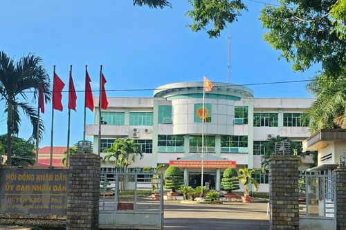 Một huyện ở Đắk Lắk phải tự lo 2,1 tỷ để trả tiền thua kiện cho 6 giáo viên