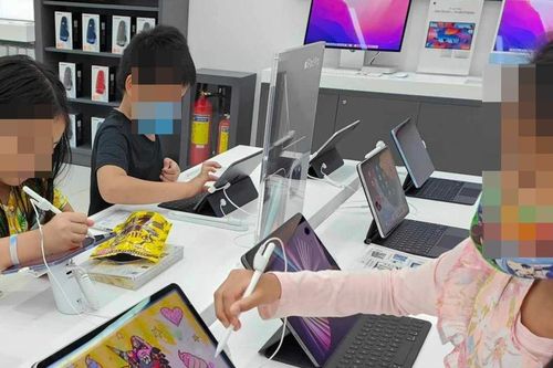 Cần một thỏa thuận minh bạch giữa cha mẹ và con trẻ khi sử dụng điện thoại