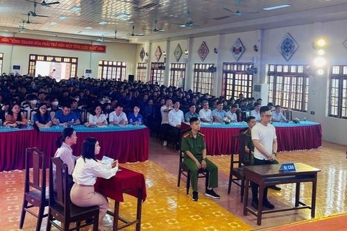 Đoàn thanh niên VKSND tỉnh Thanh Hóa phối hợp tuyên truyền, phổ biến giáo dục pháp luật