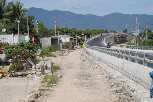 Bình Thuận kiểm tra hiện trạng đường dân sinh Cao tốc Vĩnh Hảo – Phan Thiết