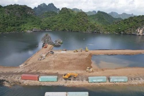 Vùng đệm vịnh Hạ Long bị san lấp xây khu đô thị: Yêu cầu chủ đầu tư dừng thi công