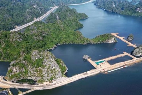 Quảng Ninh: Tạm dừng công trình lấn biển vùng đệm vịnh Hạ Long