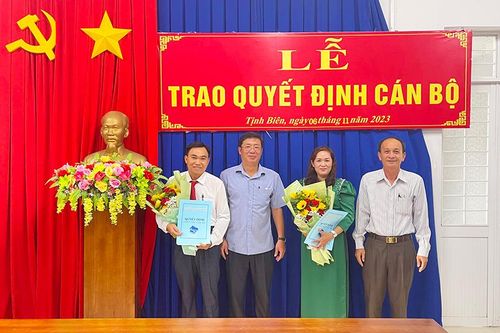 UBND TX. Tịnh Biên điều động, bổ nhiệm cán bộ