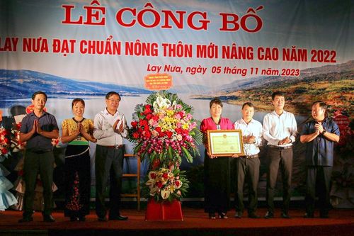 Xã Lay Nưa đạt chuẩn nông thôn mới nâng cao