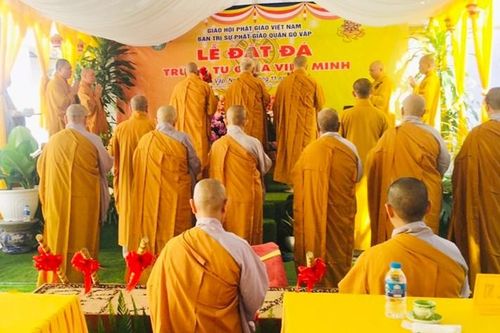 Lễ đặt đá trùng tu ngôi Tam bảo chùa Viên Minh (Q.Gò Vấp)