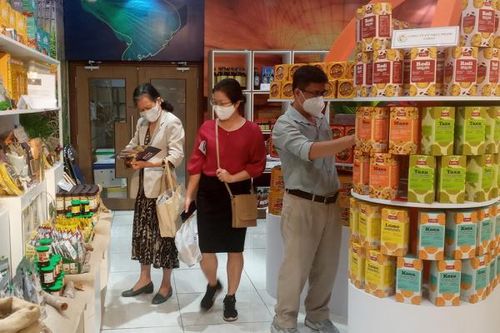 Lãi suất thấp, khách hàng vẫn khó vay vốn