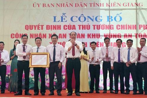 Công bố Quyết định của Thủ tướng Chính phủ công nhận 24 xã An toàn khu thuộc tỉnh Kiên Giang