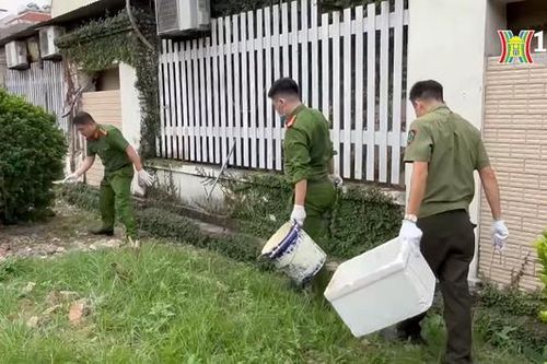 Xóa 'điểm đen' tiêm chích trước cổng Bệnh viện Bạch Mai