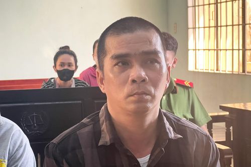 Xét xử vụ bé 3 tuổi ở TP.HCM nghi bị ép hít ma túy, bạo hành: Tòa trả hồ sơ