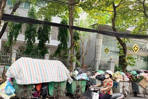 Cần quy hoạch điểm tập kết xe thu gom rác