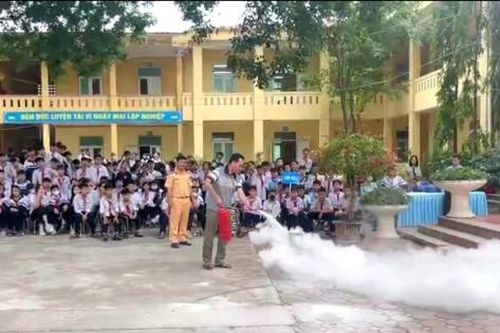 Đông Anh: Tuyên truyền pháp luật cho hơn 900 giáo viên, học sinh