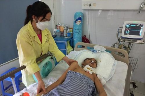 Sức khỏe hiện tại của nam sinh nghèo chấn thương sọ não sau tai nạn hiện ra sao?