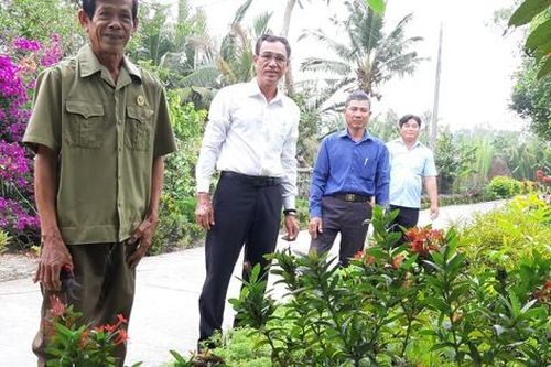Lan tỏa vai trò của người có uy tín trong vùng đồng bào dân tộc thiểu số