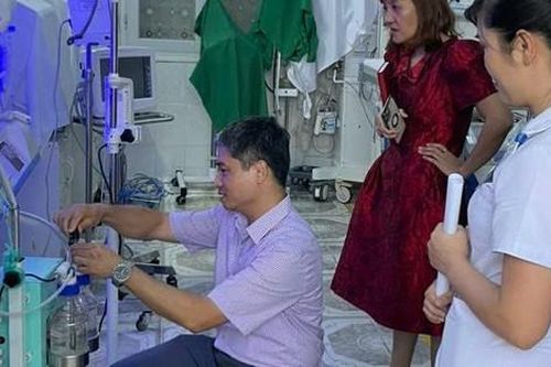 Chung sức tuyến trên và tuyến dưới, nâng cao chất lượng điều trị bệnh viện