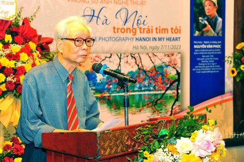 Ra mắt sách ảnh về Hà Nội chân thật, dung dị của NSNA Nguyễn Văn Phúc