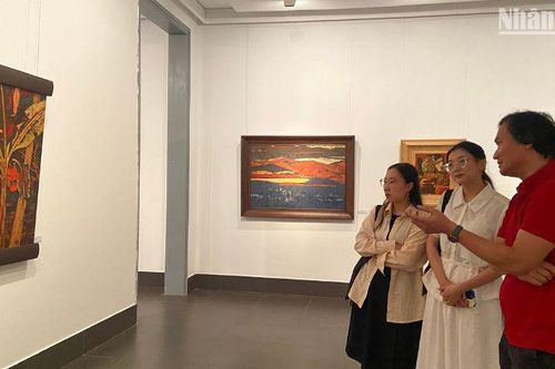 Quyện trong thế giới hội họa của Nguyễn Đình Tuyên