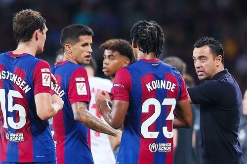 Barcelona chỉ ở giữa hành trình trở lại vị thế hàng đầu thế giới
