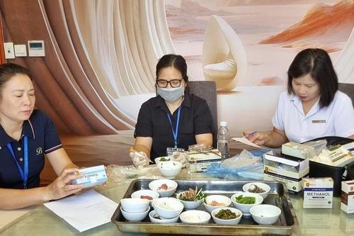 Hòa Bình đảm bảo ATTP Lễ hội tôm cá sông Đà