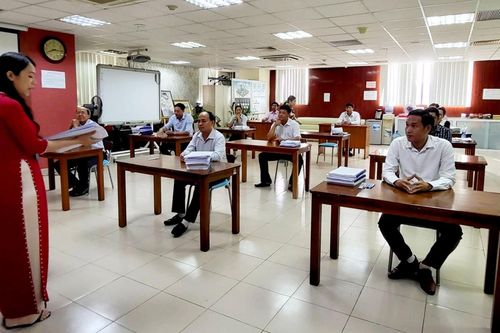 Thi tuyển hiệu trưởng: Chủ trương mở, tiêu chuẩn đóng?