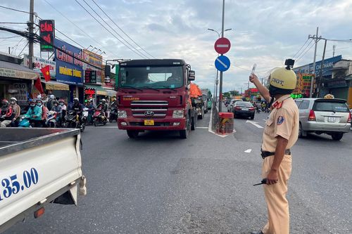 TP.HCM: Phạt 92 trường hợp vi phạm hoạt động vận tải hành khách