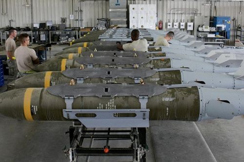 WSJ: Mỹ dự định chuyển bom dẫn đường chính xác cho Israel