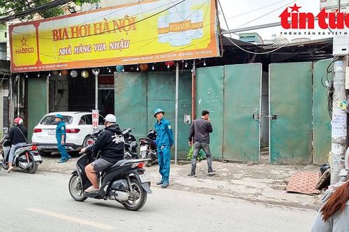 Nổ lớn trên phố Vĩnh Hưng, nhiều người bị thương