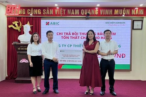 Chi trả gần 3,8 tỷ đồng bảo hiểm cho khách hàng