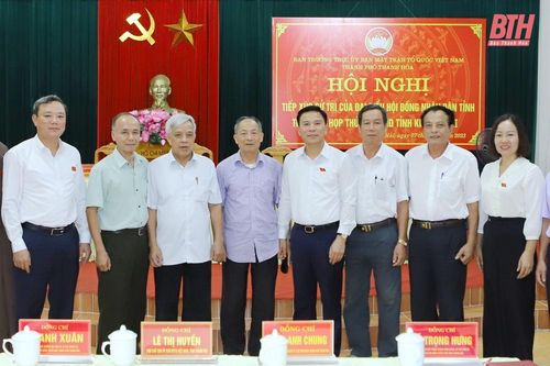 Bí thư Tỉnh ủy, Chủ tịch HĐND tỉnh Đỗ Trọng Hưng và các đại biểu HĐND tỉnh tiếp xúc cử tri TP Thanh Hóa