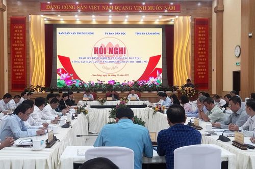 Trao đổi kinh nghiệm về công tác dân tộc, dân vận ở vùng dân tộc thiểu số