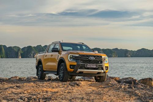 Ford Việt Nam mở 'Đại tiệc Sale', ưu đãi lớn cho khách hàng mua xe