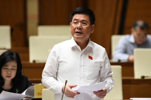 Bộ trưởng Nguyễn Hồng Diên làm rõ một số vấn đề ĐBQH chất vấn liên quan đến ngành Công Thương