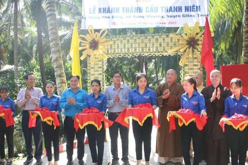 Bến Tre: Khánh thành, bàn giao cầu bê-tông Văn Thánh cho bà con xã Hương Nhượng