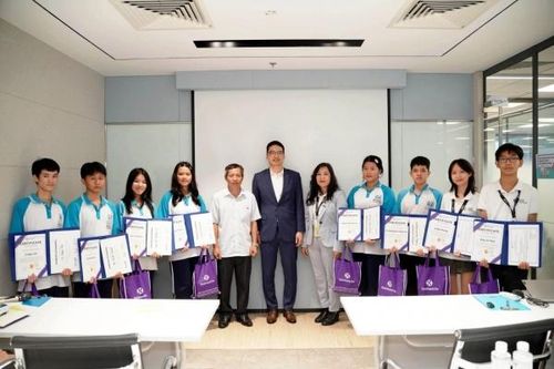 Chương trình iLead giúp thanh thiếu niên Làng trẻ em SOS phát triển toàn diện