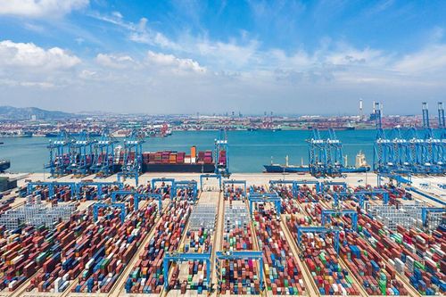 Trung Quốc ghi nhận xuất khẩu giảm và nhập khẩu tăng trong tháng 10