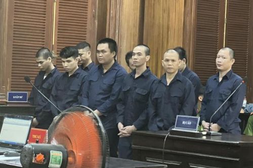 Nhóm thanh niên đánh hội đồng hàng xóm của bạn lãnh án