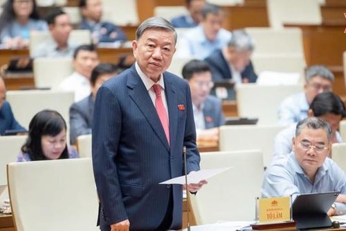 Chống tham nhũng ngay trong nội bộ ngành công an