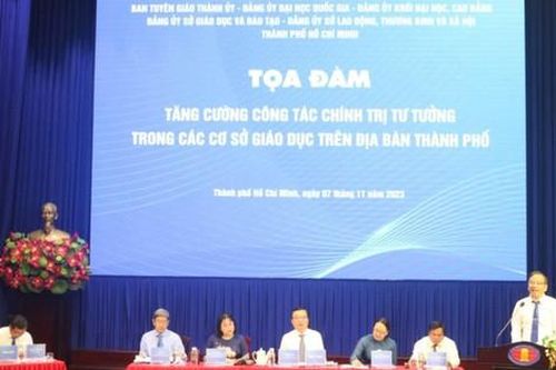 Tăng cường công tác chính trị tư tưởng trong các cơ sở giáo dục