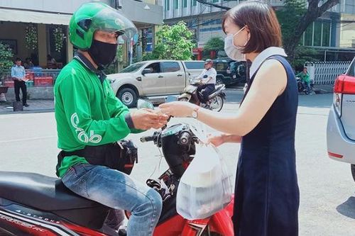 Đồ ăn online lên ngôi, gia tăng rác thải nhựa