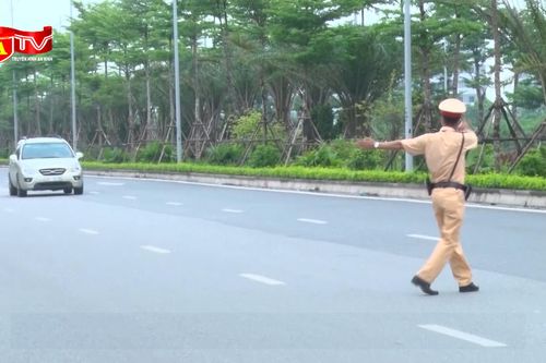 Không chấp hành biển báo giao thông bị xử phạt như thế nào?