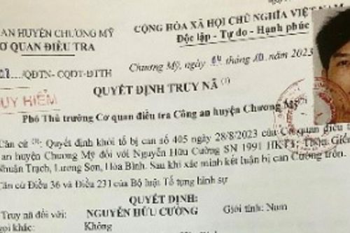 Hà Nội: Truy nã 'quái xế' cầm hung khí đi 'hỗn chiến', gây náo loạn đường phố