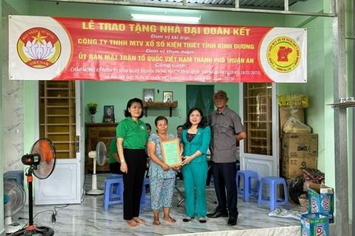 Bình Dương: Trao nhà Đại đoàn kết cho các hộ nghèo tại Thuận An