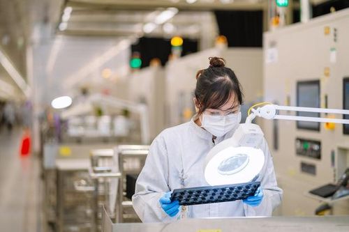 Intel tiếp tục đầu tư vào Việt Nam