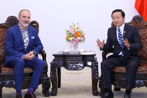 Phó Thủ tướng Trần Hồng Hà tiếp chuyên gia hàng đầu thế giới về chuyển đổi số