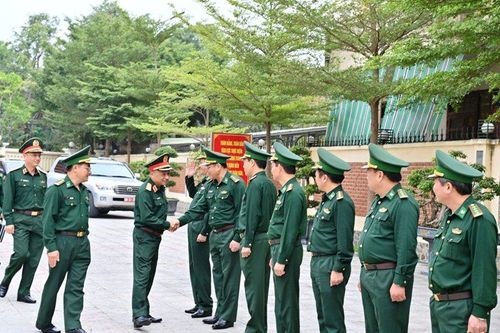 Nâng cao hiệu quả công tác Đảng, công tác chính trị trong Bộ đội Biên phòng