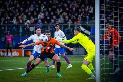 Tin thể thao thế giới hôm nay (8-11): Barcelona bất ngờ thua Shakhtar, AC Milan đánh bại PSG