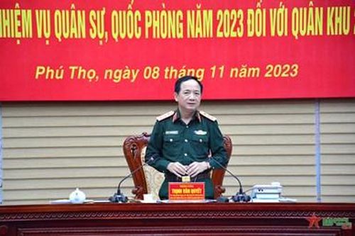 Thượng tướng Trịnh Văn Quyết kiểm tra, nắm tình hình tại Quân khu 2
