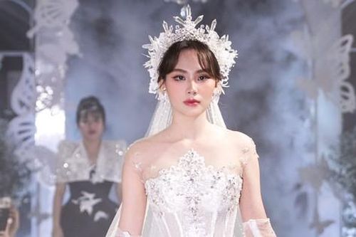 'Nàng Hậu toàn năng' Mai Phương 'càn quét' sàn diễn thời trang, chăm làm từ thiện trước thềm 'Miss World 2024'