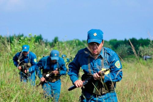Diễn tập chiến thuật có bắn đạn thật