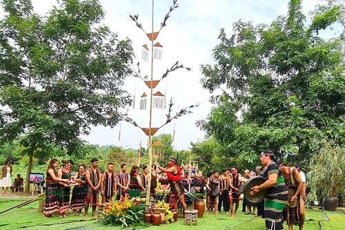 Lễ kết nghĩa buôn làng của người M'nông
