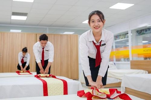 Làm gì để nhân sự ngành Du lịch thoát khỏi 'tấm áo cũ'?